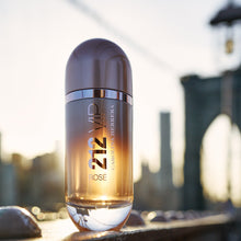 Load image into Gallery viewer, Carolina Herrera 212 VIP ROSÉ - GWP