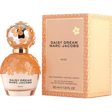Load image into Gallery viewer, Marc Jacobs Daisy Dream Daze
